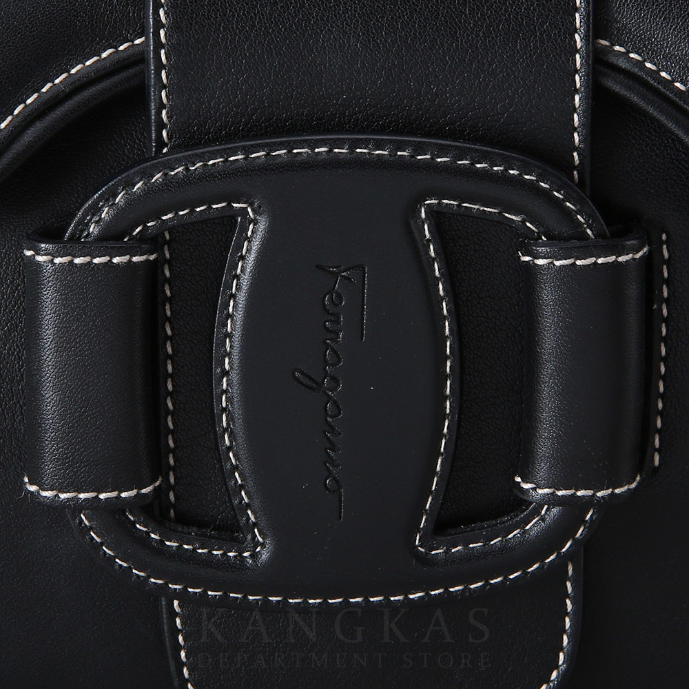 FERRAGAMO(USED)페레가모 레더 스티치 플랩 숄더백